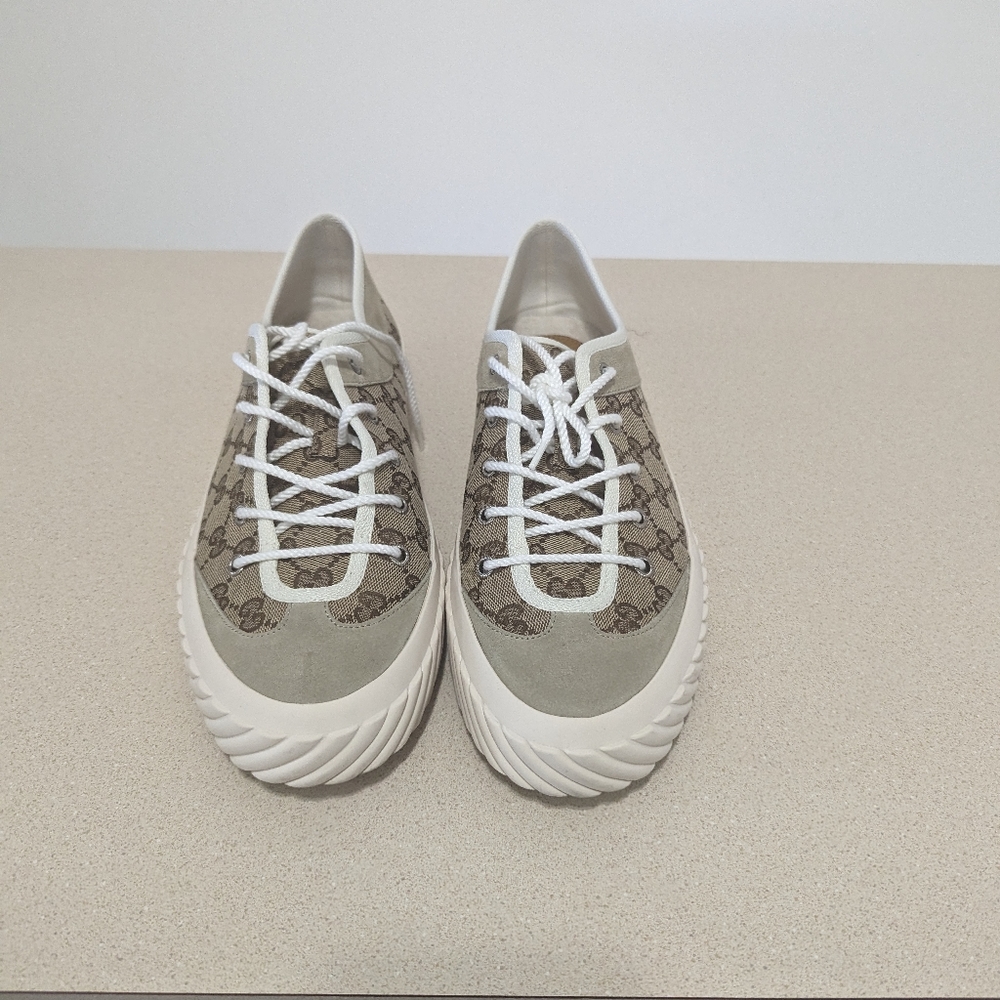 Gucci MEN'S GG SNEAKER, 11 US